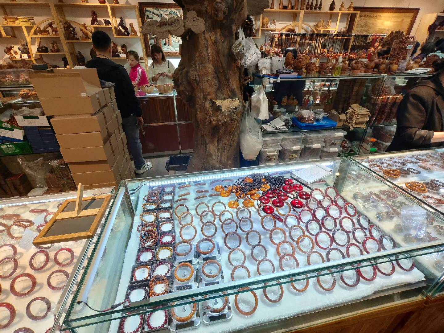 木艺馆室内展柜